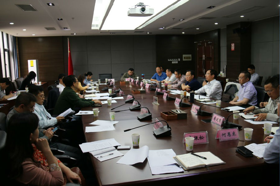 1.jpg cbb400c7d42e4ae1b82c143630dc16dc.jpg