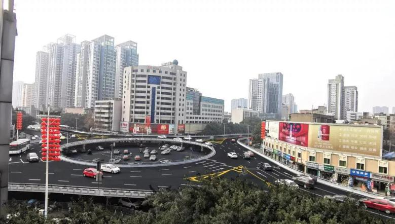 長虹大道（圣水寺至南山路段）道路提升工程項目